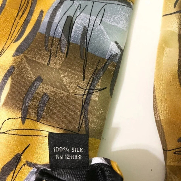 J Garcia Tie Collection Fifty Four Scales Silk Necktie - Picture 4 of 11